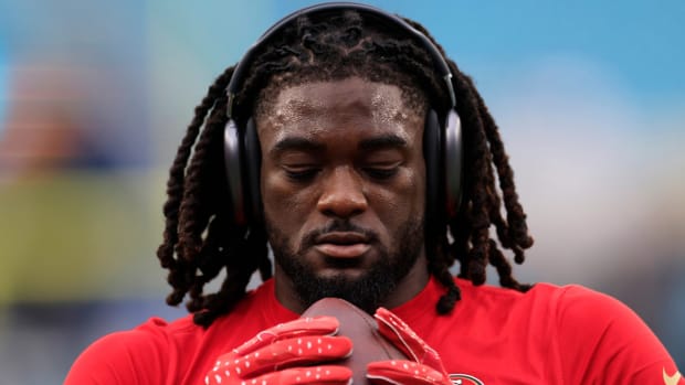 Brandon Aiyuk warms up before a game between the 49ers and Jaguars.